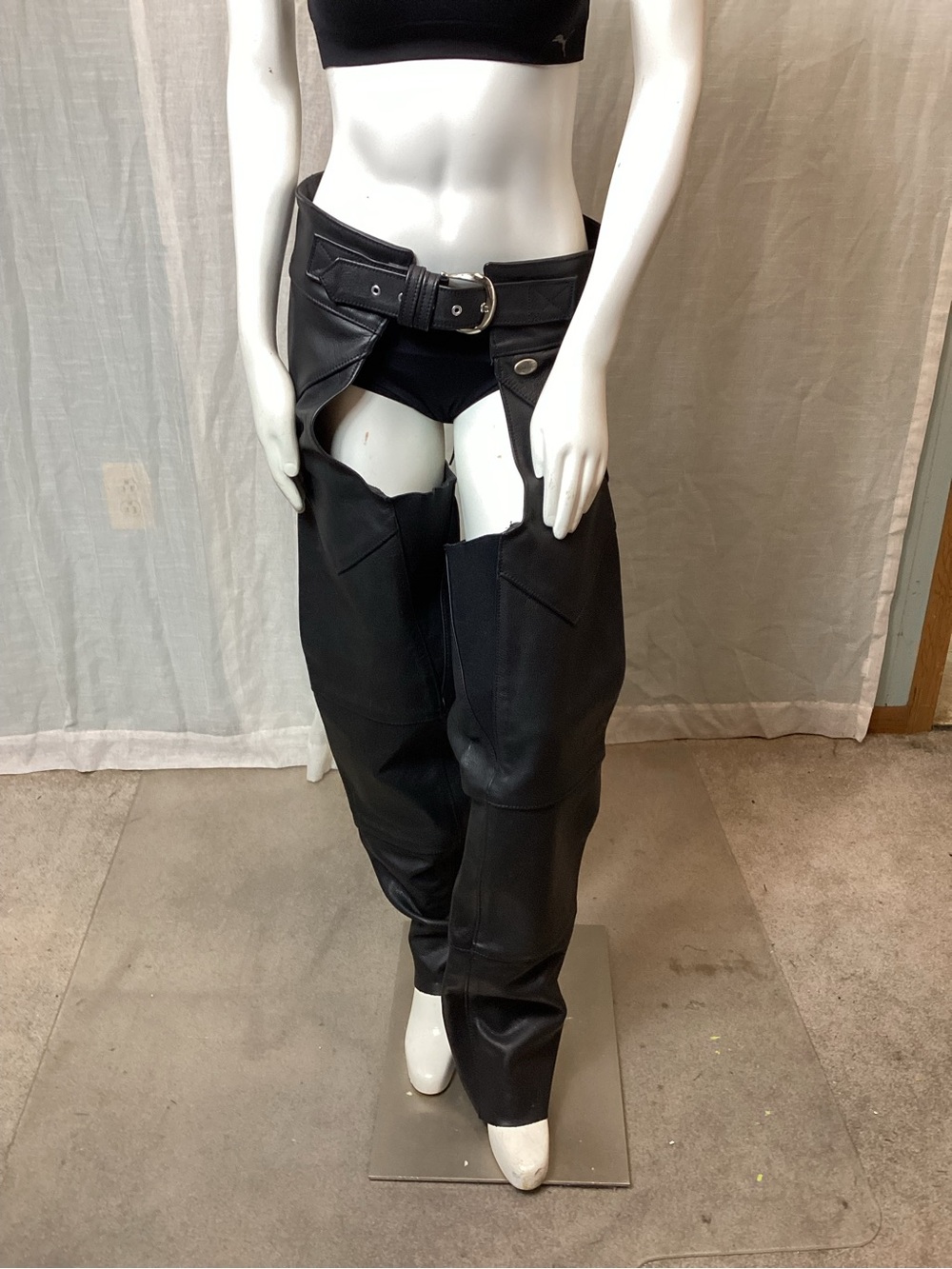 Harley- Davidson Leather Motorcycle Riding Chaps; Size: L
